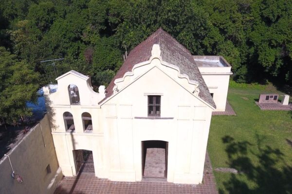 PILAR TENDRA SU PROMESA DE LEALTAD A LA BANDERA EN LA CAPILLA HISTORICA