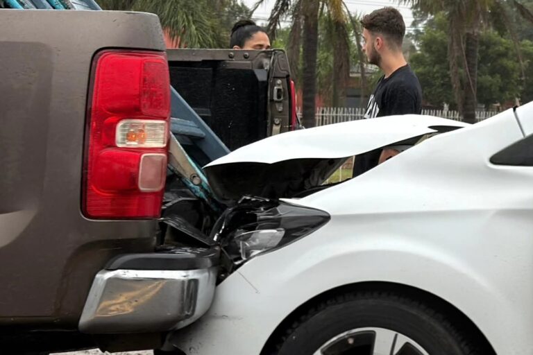 ACCIDENTE VEHICULAR EN RUTA N° 13, INGRESO ESTE A VILLA DEL ROSARIO