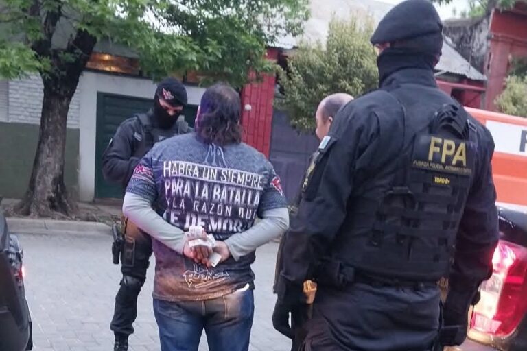 SEIS PUNTOS DE VENTA DE DROGAS DESBARATADOS Y CINCO DETENIDOS EN ONCATIVO Y MANFREDI